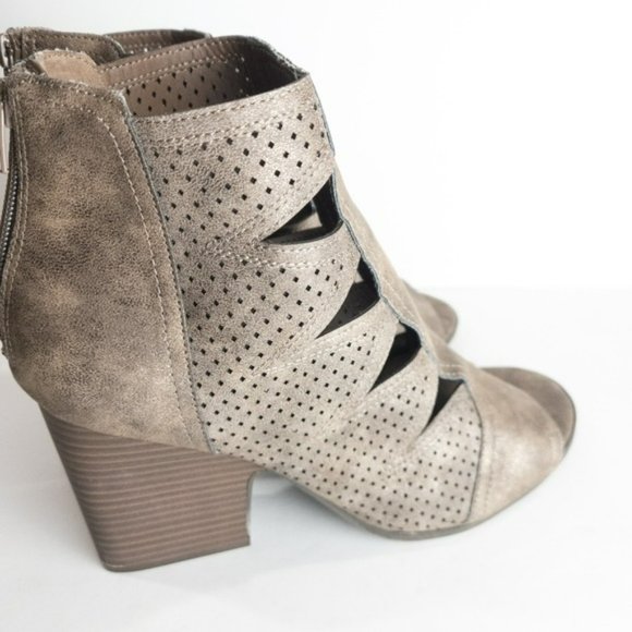 Maurices Cut Out Peep Toe Booties -12 - Picture 5 of 5